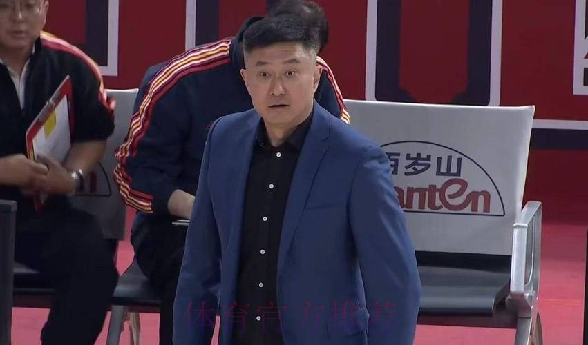 针对广东队？陈家政白挨一肘，篮协官宣迪亚洛违体，拒绝追罚山西