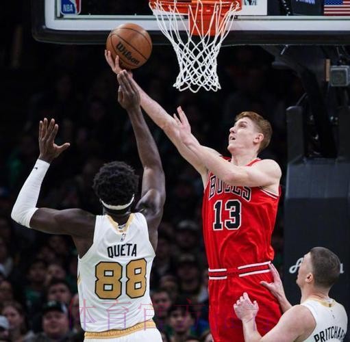 杰伦布朗24中6,普理查德21+6+5西蒙斯替补27分,绿军大胜公牛 杰伦布朗24中6,普理查德21+6+5西蒙斯替补27分,绿军大胜公牛